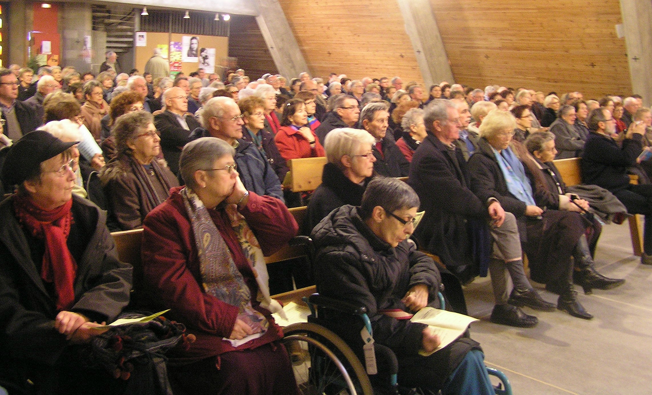 Il suffisait d’être présent, d’écouter et de se laisser imprégner par les chants proposés pour vivre un excellent après-midi