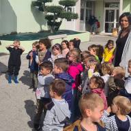 21 septembre 2023 : Visite du Père Sanctus à l'école St Joseph